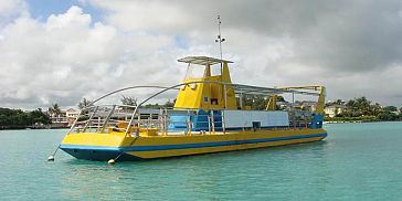 Semi Submarine trip in Mauritius